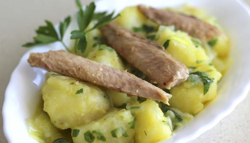 papas alinas comida típica de sevilla